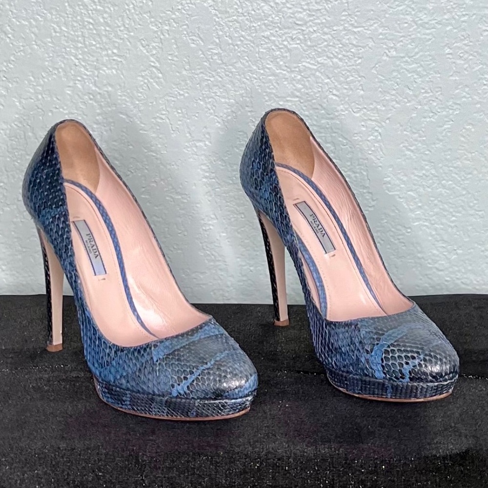 Prada Blue Snakeskin Platform Pumps 38.5